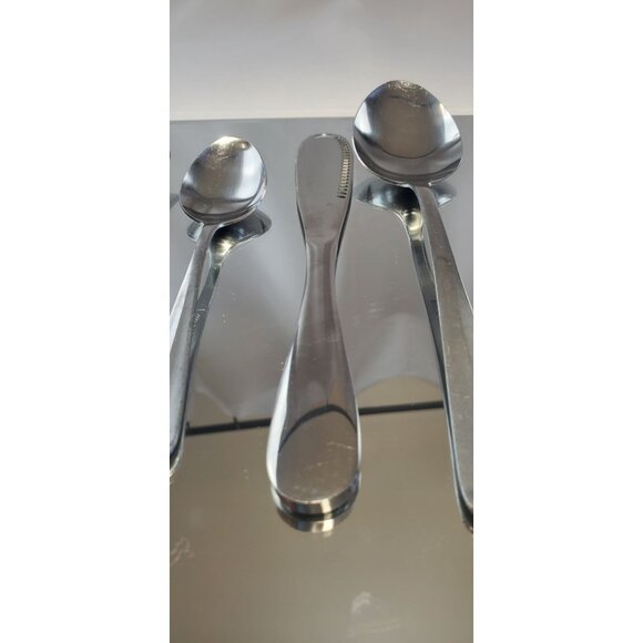 Rogers Co Stainless Korea Butter Table Spoons & Knives Silverware Flatware 4pcs - Picture 4 of 9